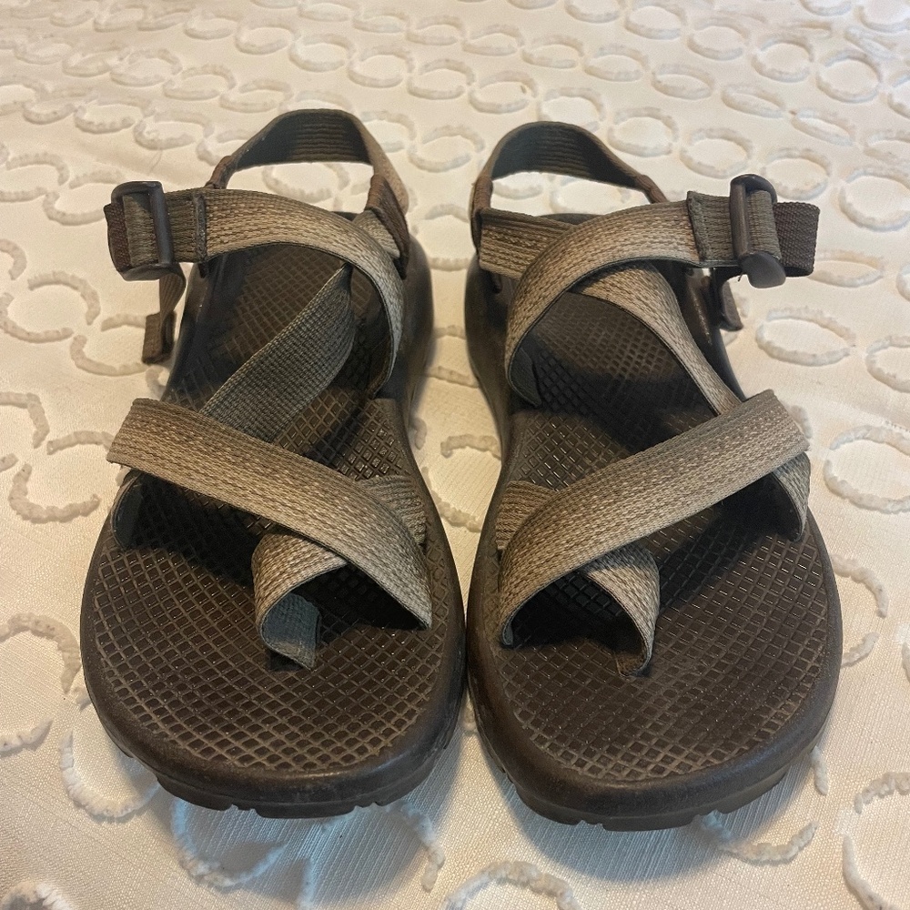 Women Brown Chaco Sandals 7